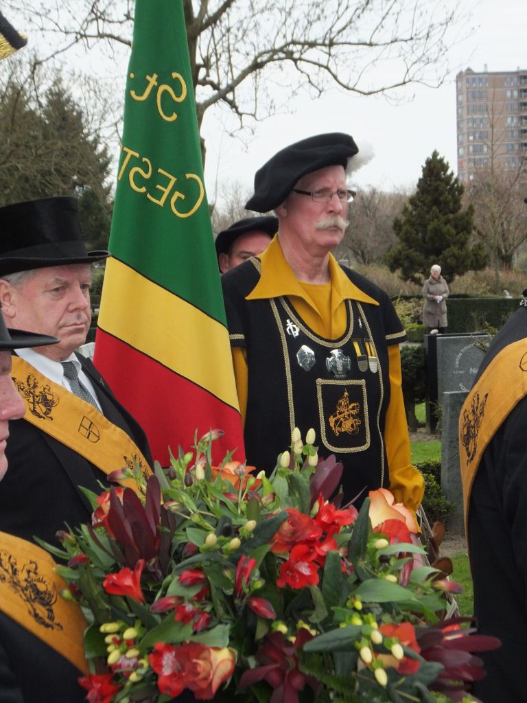 2013 Ceremonie Alg Begrpl Y Velzeboer (10) (768x1024)